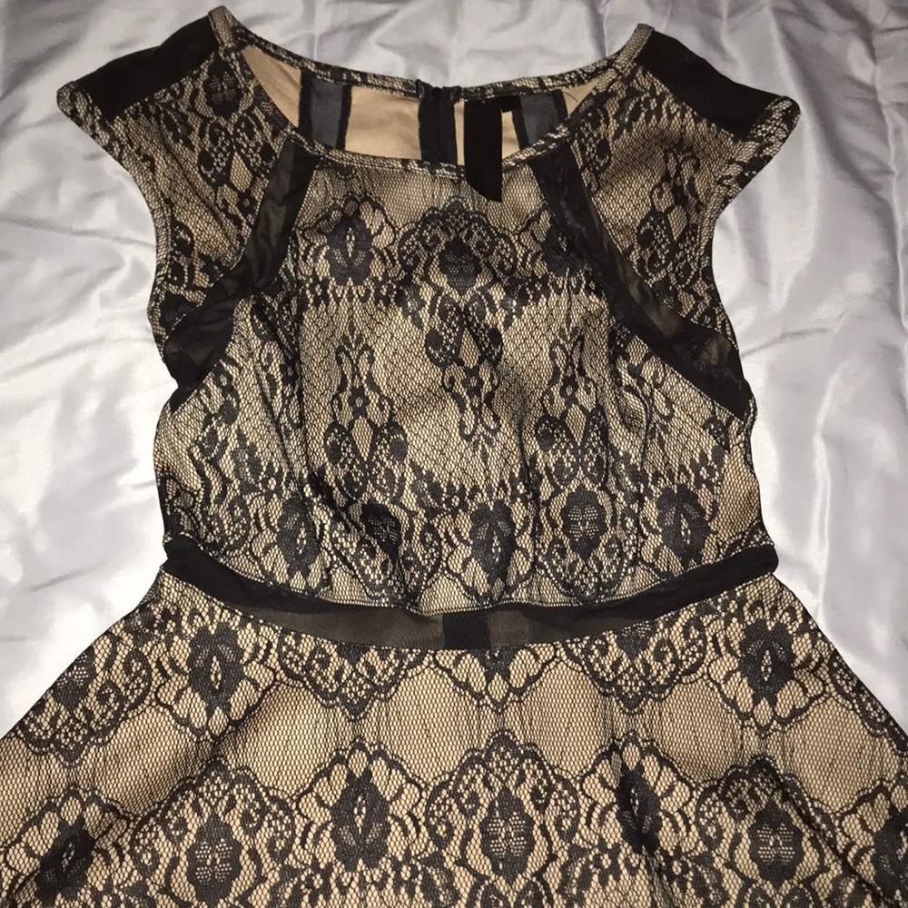 Brown/beige and black dress